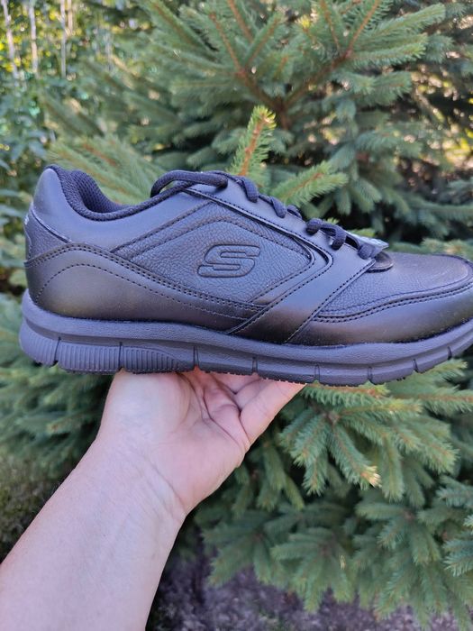 Мужские кроссовки Skechers  сезон осень-зима новые