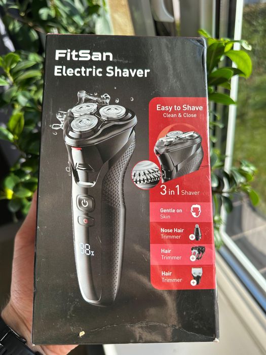 Elektryczna golarka dla mężczyzn Rategist 3w1 czarna