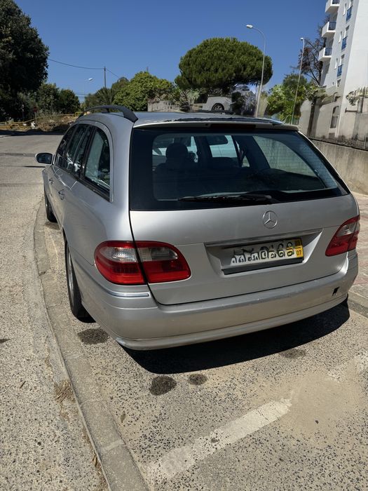 Mercedes-Benz E 220 — fotografia 6