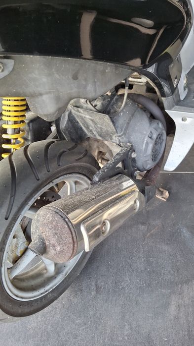 Scooter honda, com 30 anos, com alguns problemas...