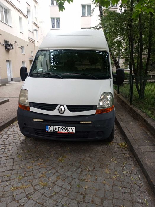 Samochód ciężarowy renault master