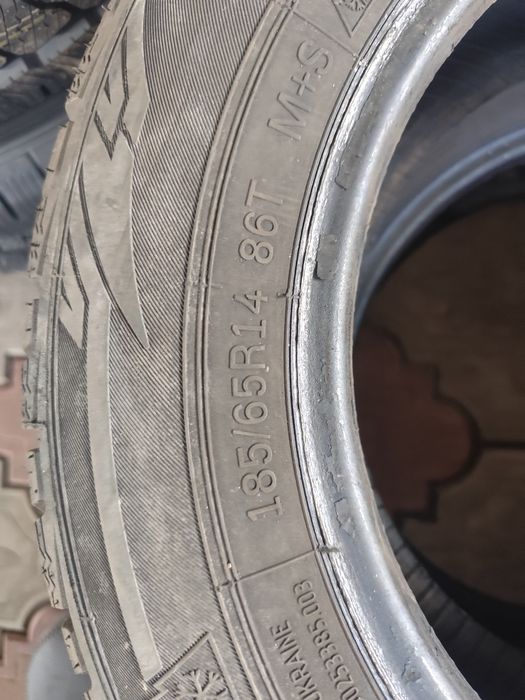 Пара зимних шин 185/65/14