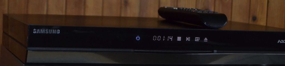 Samsung BD-E8500 3D Smart Odtwarzacz PVR/Blu-ray z HDD 500Gb + Pilot