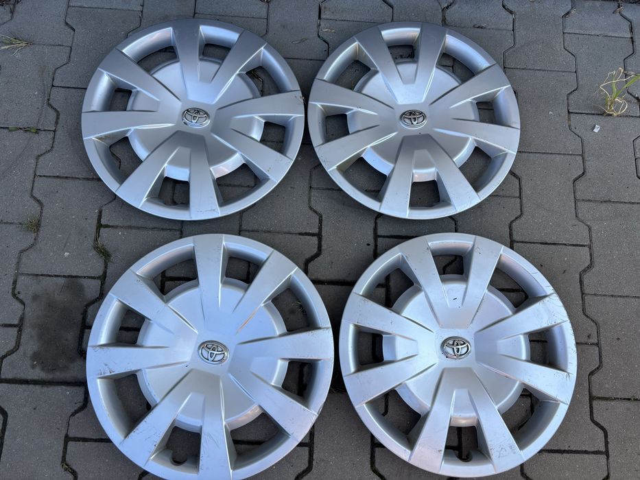 Kołpaki 16 cali oryginalne Toyota 4 szt 426020512