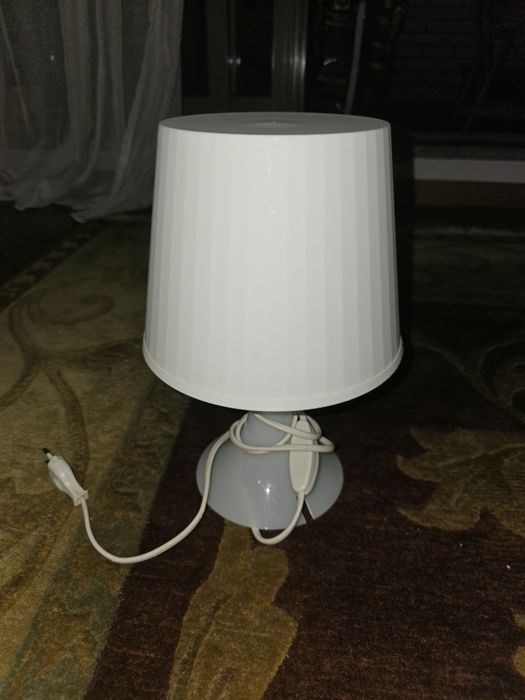 Candeeiro IKEA branco