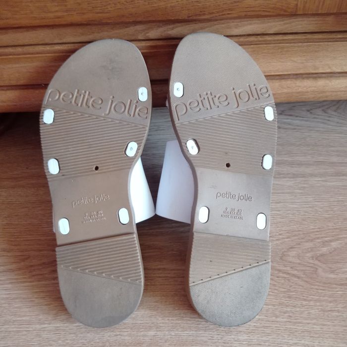 Шльопанці  Petite Jolie ( р.40)
