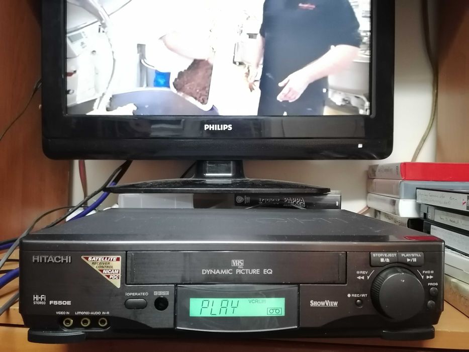 Magnetowid VHS Hitachi VT-F550E HI-FI Stereo pilot