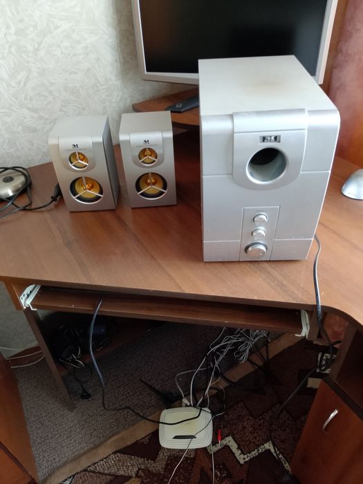 Продам сабвуфер и колонки