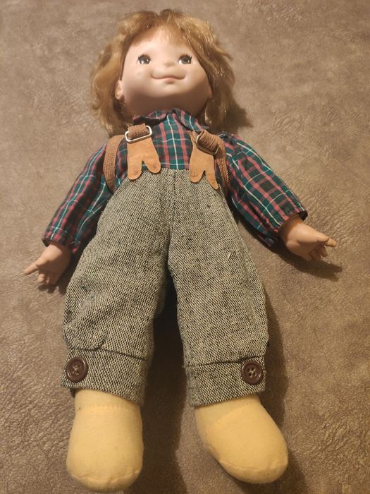 Кукла, лялька для дитини