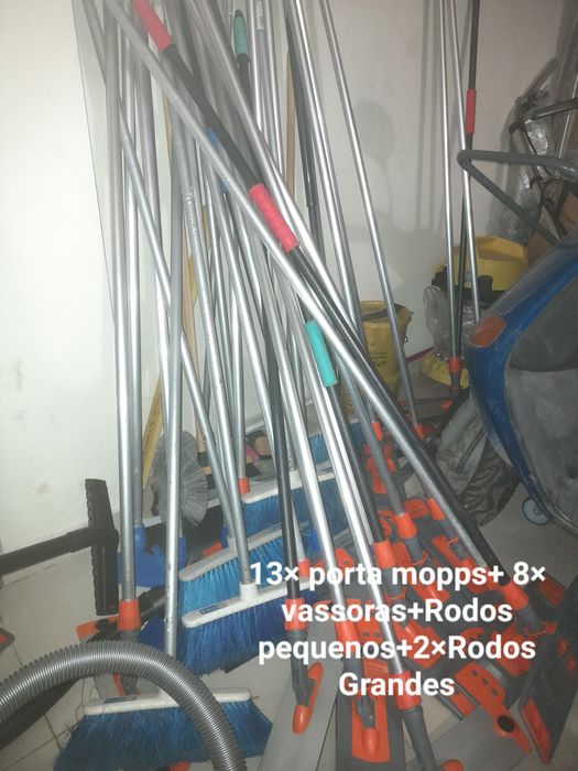 Máquinas e material de limpeza