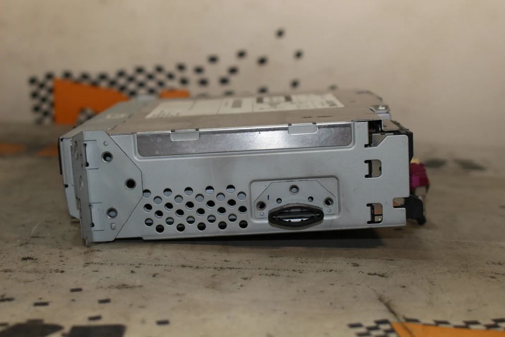 Rádio / auto-rádio BMW 5 (F10)