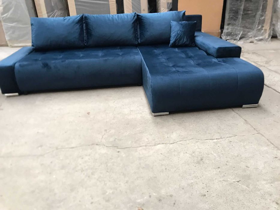 Piękny prawy narożnik z funkcją spania i pojemnikiem na posciel 265cm