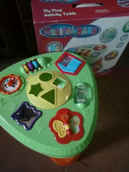 Mesa de atividades Musical baby ótimo estado!