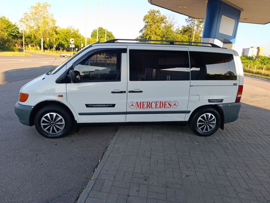 Продам Mercedes Vito пасажир 2.2 дизель.