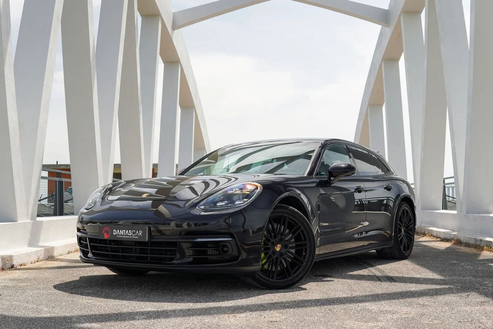 Porsche Panamera 4 E-Hybrid 10 Years Edition