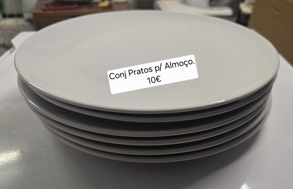 IKEA Plate Set447370542428334080
