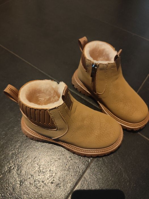 Botas número 28 novas