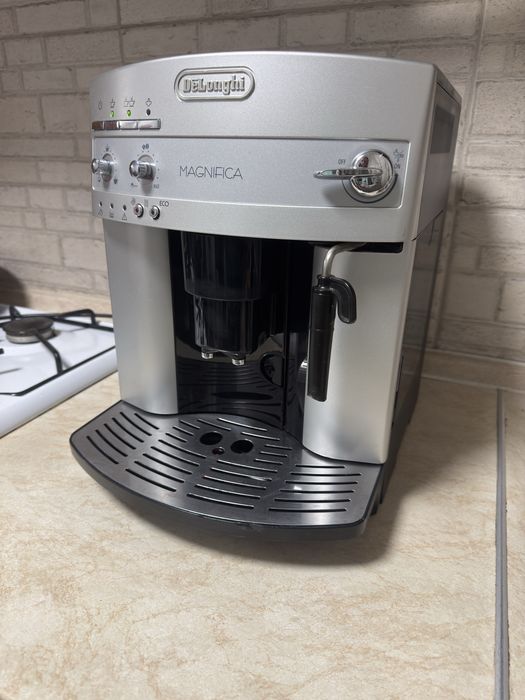 Кавомашина Delonghi Magnifica ECO ESAM3200.S