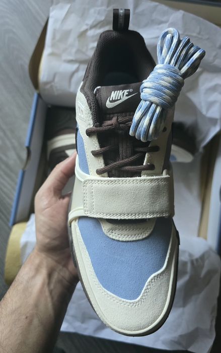 Nike x Travis Scott zoom