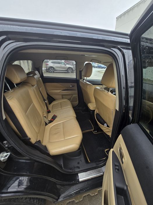 Mitsubishi Outlander III, 2.0 benzyna + LPG, automat, 7-miejscowy SUV