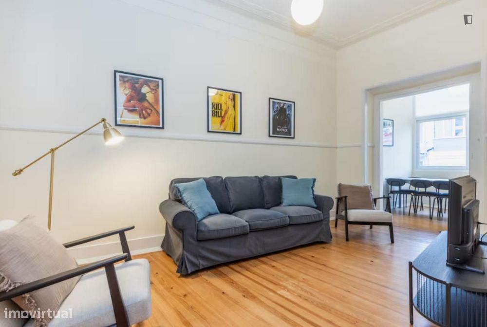 Apartamento com 4 quartos - localizado em Anjos Lisbon