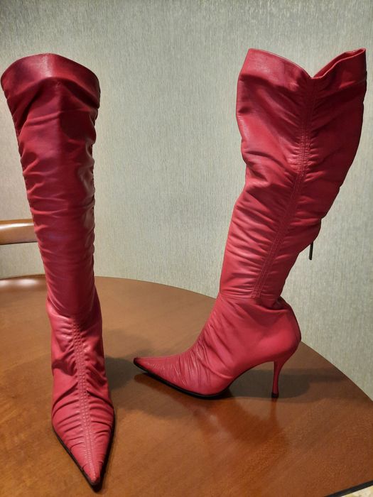 Красные  сапоги чулки