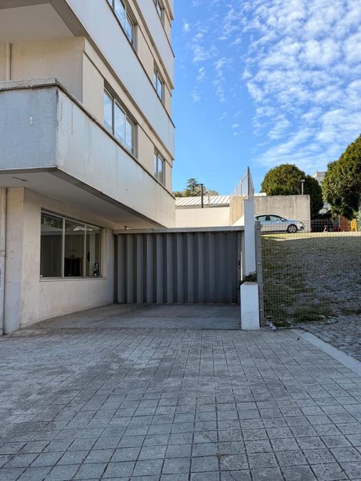 Vendo Garagem Fechada no centro do Porto