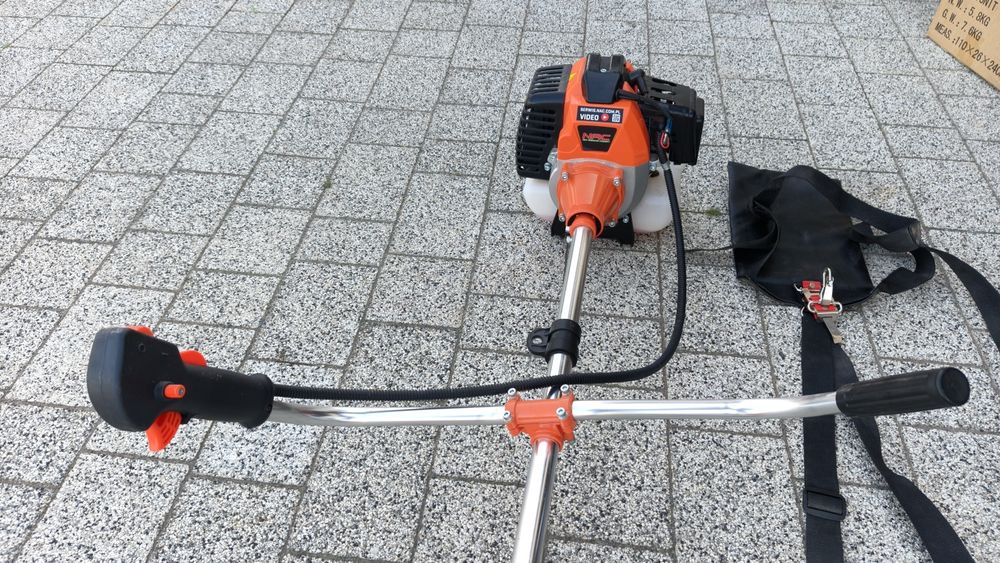 Kosa podkaszarka spalinowa NAC BP52LM-T