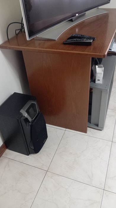 Secretária para computador