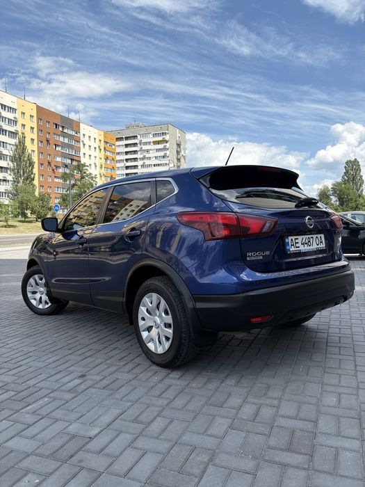 Продам Nissan Rogue Sport 2018