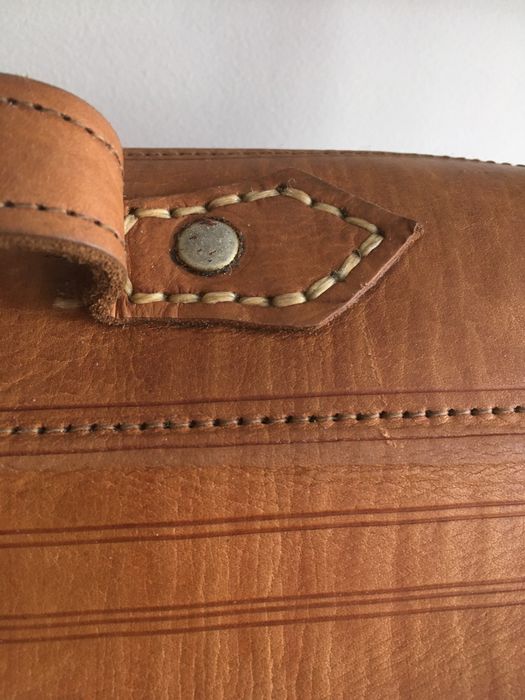 Mala em pele usada poucas vezes