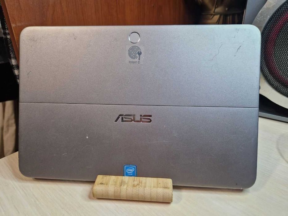 Планшет на Windows ASUS Transformer Mini T102H 4\64 GB SSD Мини ПК