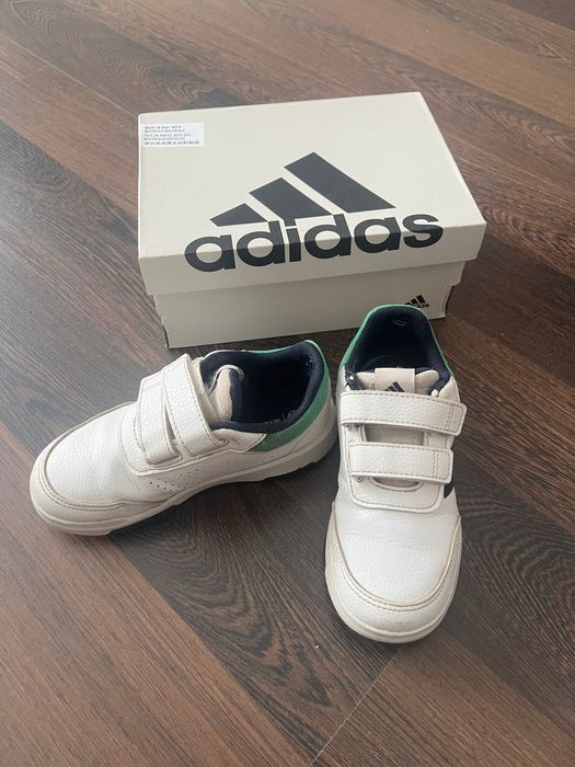 Дитячі кросівки adidas