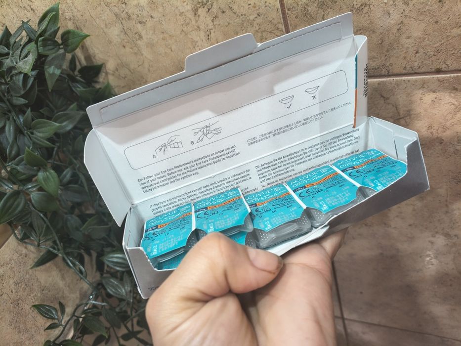 Soczewki kontaktowe astigmatism -8