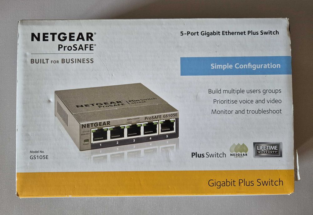 Switch Netgear GS105e
