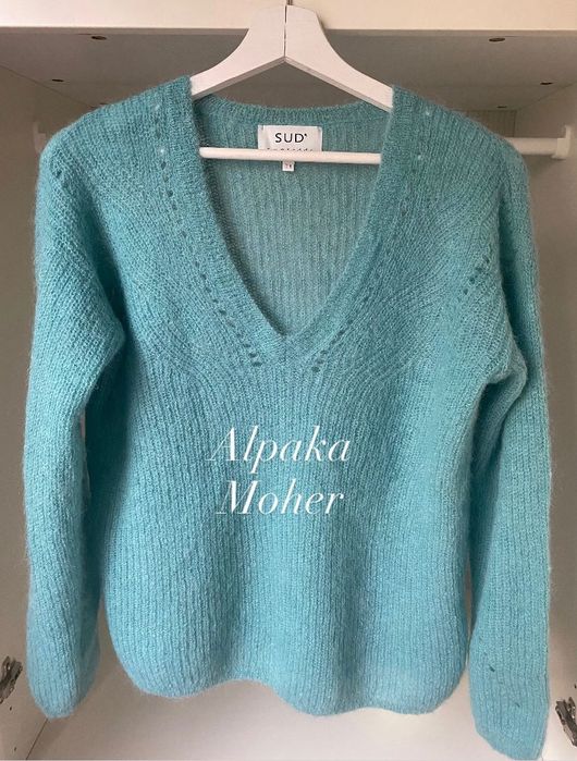 miętowy niebieski puchaty sweter z dekoltem S 36 Alpaka Moher