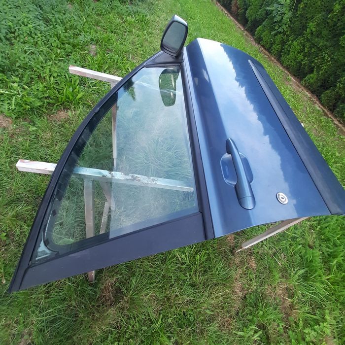 Drzwi prawe przednie Fiat Stilo 2002r. wersja 3drwiowya
