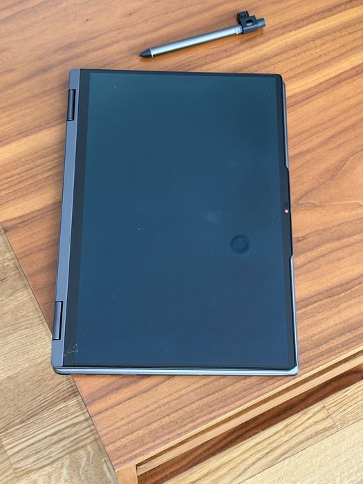 Computador portátil Lenovo YOGA 7 14 (2 em 1)