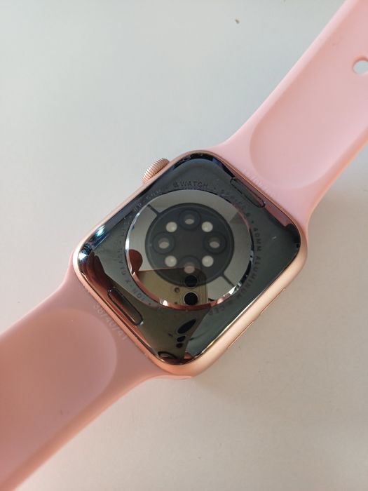 Apple watch series 6 GPS Gold, 40mm