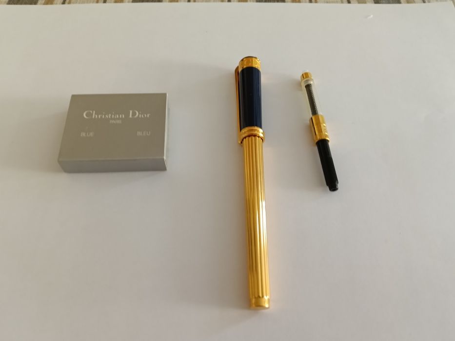 Vendo caneta Christian dior ouro