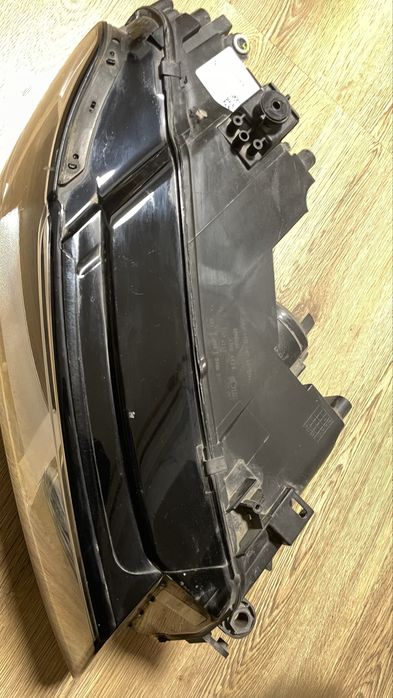 Фара-R Тігуан 2021рік США