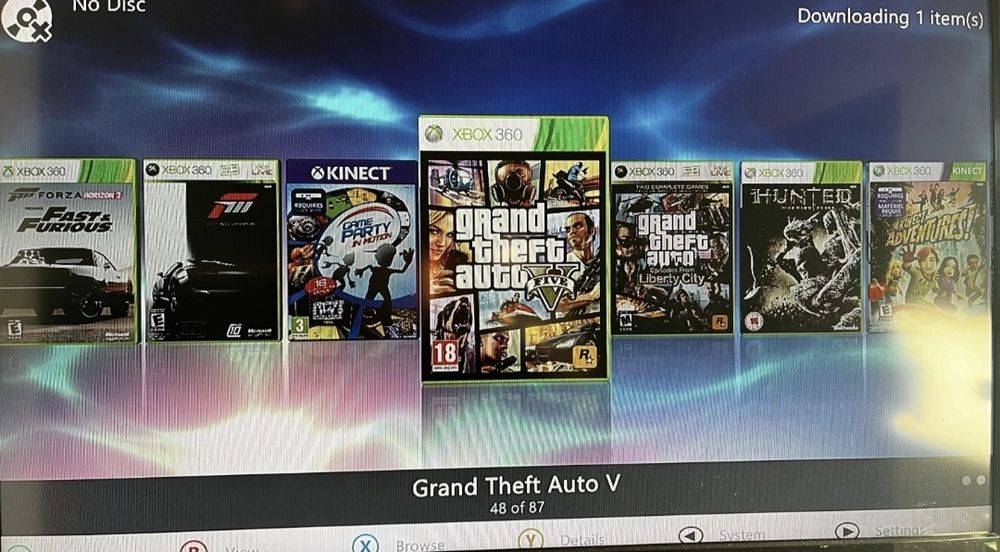Xbox 360 2tb plus obudowa czarna plus pad