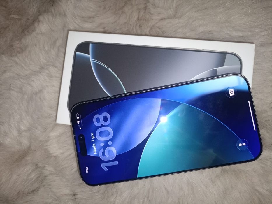 Nowy iPhone 16 Pro Max