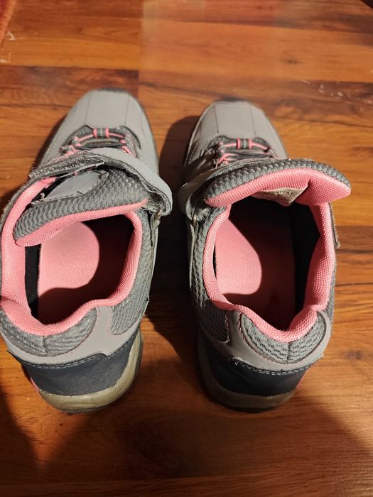 Buty w góry dla dziewczyny