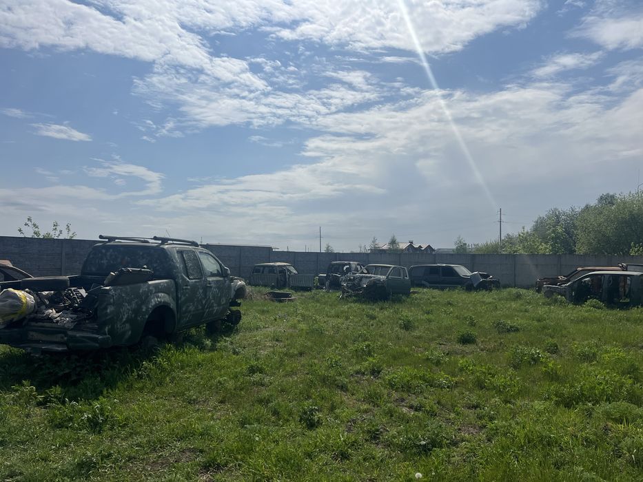 Продам задний мост Передний мост мотор Nissan Nавара D22