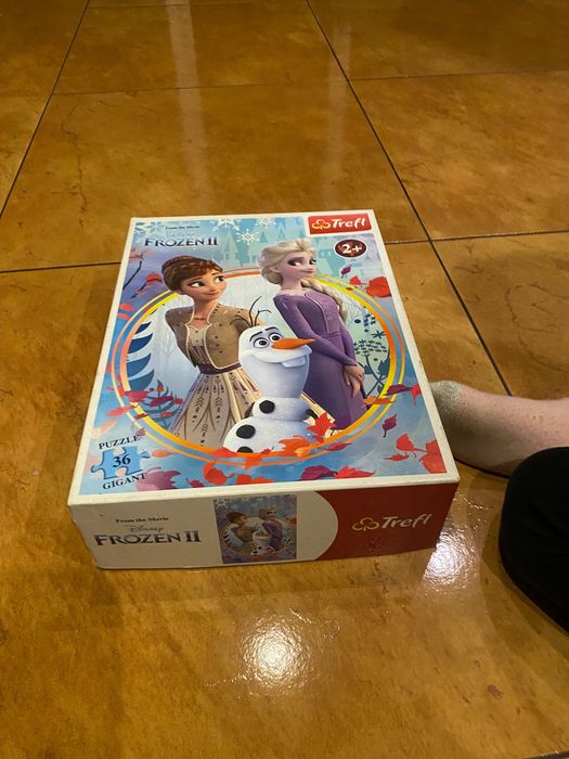 Puzzle Kraina Lodu sensoryczne 3 zestawy i Pepa Gratis