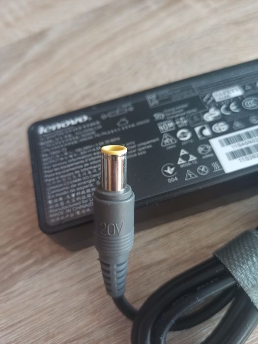 Блок живлення Lenovo 90W 7.9x5.5+кабель живлення