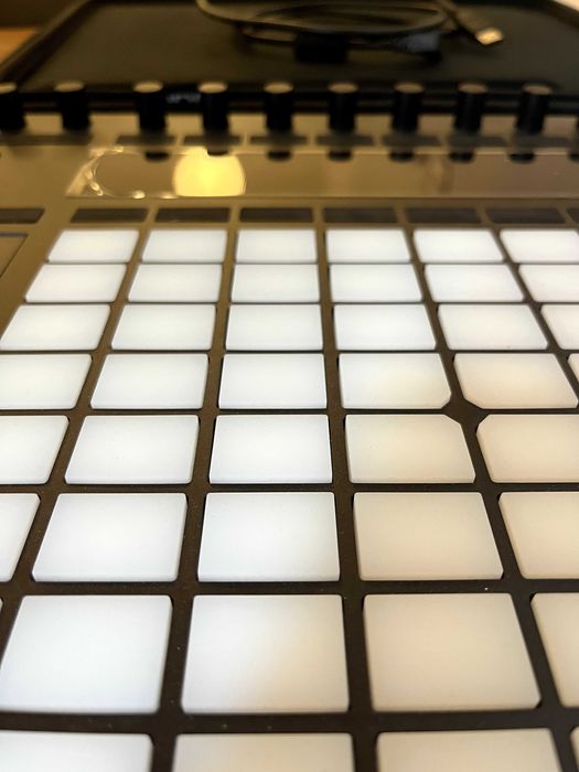 Ableton Push2 　【美品】 abl-push-2-miror-gold.jpg