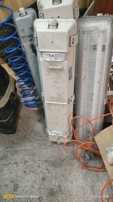 Lampy przemysłowe naścienne 69 cm