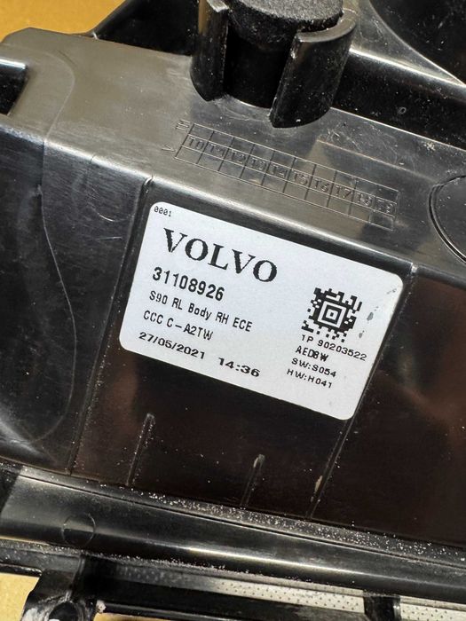 Lampa tylna VOLVO S90 LIFT europa 31108,926